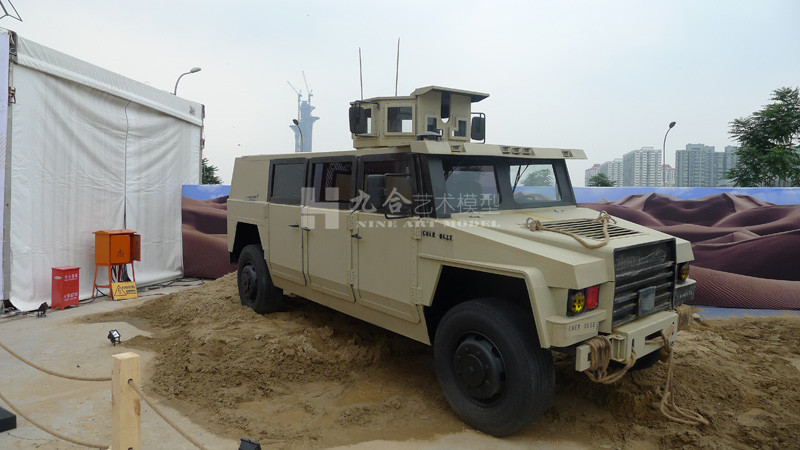 1：1裝甲車